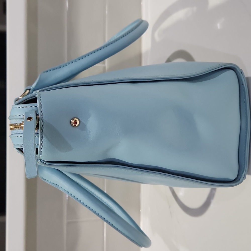 Kate Spade Beacon Court Satchel, Light Blue Bag. - Picture 6 of 12